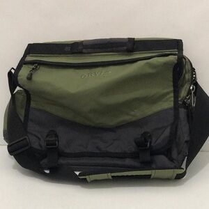Orvis Green and Gray Men's Messenger Bag